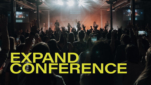 Expand Conference mit 500 Frauen aus 86 Gemeinden